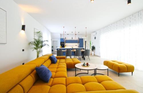 Sisan Villa | Villa Sisan 2344