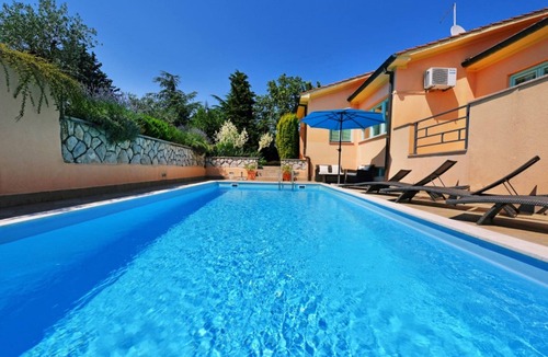 Kapelica Ski Chalet | Villa Stefani with private Pool & Whirlpool up to 8 People in Labin by 22Estates