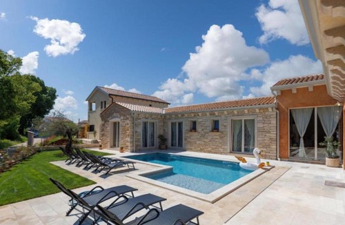 Kringa Villa | Villa Stonica