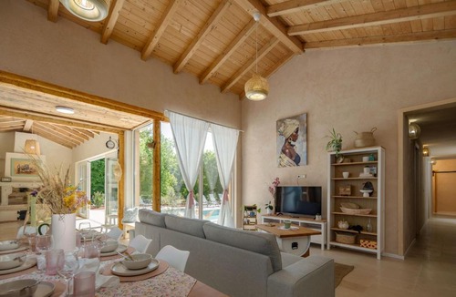 Kringa House | Villa Stonica - Rustic Istrian Pool Retreat