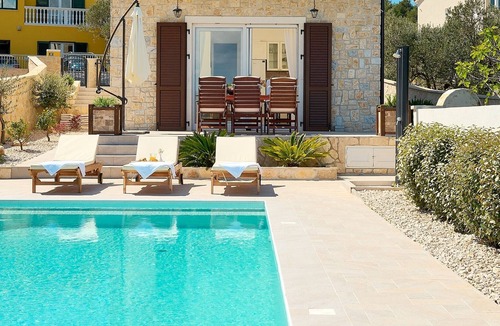 Murter Villa | Villa Sun Spalato Cikas on Murter – Crovillas GmbH