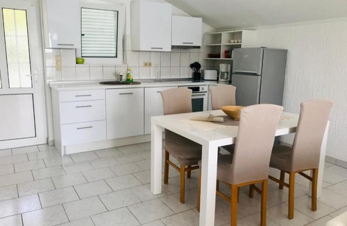 Tijesno Apartment | Villa Sunce
