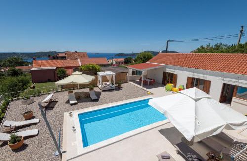 Orasac House | Villa Sunny Oasis