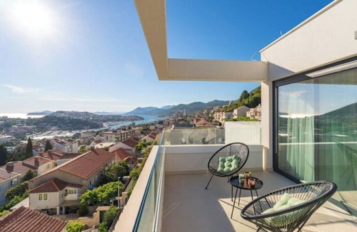 Gornji Kono Villa | Villa Sunset- One Bedroom Penthouse with Sea View; Shared Swimming Pool