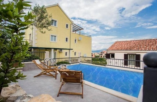 Sutivan Villa | Villa Suzy Lux- Duplex Two Bedroom Villa with Swimming Pool and Sea View
