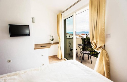 Sutivan Villa | Villa Suzy Lux- Duplex Two Bedroom Villa with Swimming Pool and Sea View