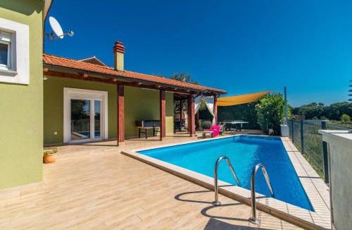 Valdebek Villa | Villa Tanja by Villa Plus
