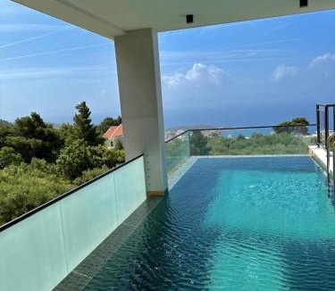 Veliko Brdo Villa | Villa Teraco