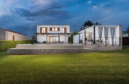 Sveti Petar u Sumi Villa | Villa Terra Gialla - beautiful villa with private infinity pool in the hearth of Istria