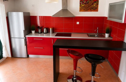 Zagvozd Apartment | Villa Toma Zagvozd with a pool - apartment Loza