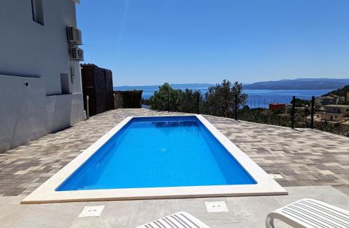 Veliko Brdo Villa | Villa TOP HILL - Private Pool & Jacuzzi