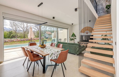 Krusvar Villa | Villa Ventula