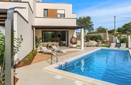 Stokovci Villa | Villa Veranda with heated pool