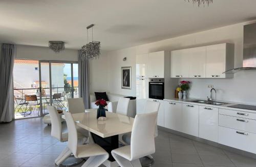 Tribunj Apartment | Villa White