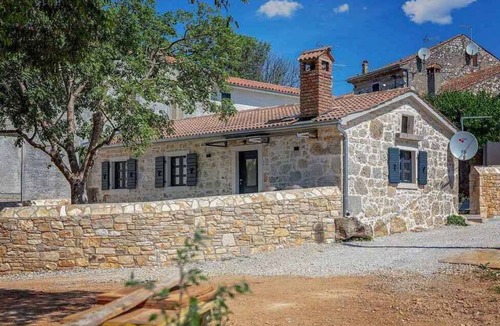 Vrznaveri House | Villa with air conditioning and pool