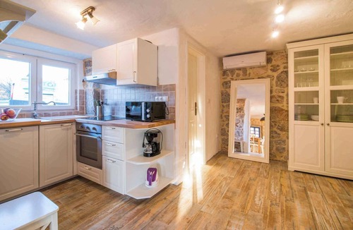 Garica Villa | Villa with pool and air conditioning