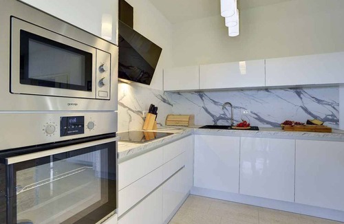 Rovinjsko Selo Villa | Villa with pool, sauna and fitness