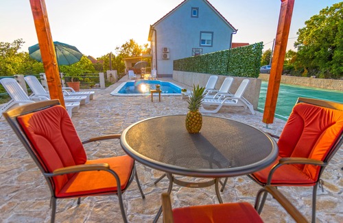 Lovrec Villa | Villa with private pool and tennis playground without neighbours for 12 people
