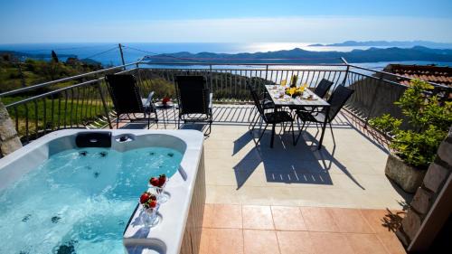 Dubrovacko Primorje Villa | Village house Kate Dubravica by Villas Guide