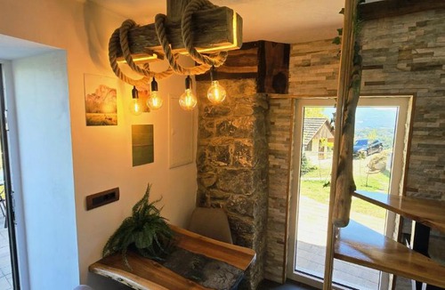 Gorenja Vas pri Smarjeti House | Vineyard cottage Nad pravljično dolino