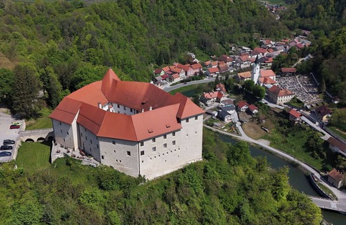 Krsko House | Vineyard studio apartment close to Rajhenburg Castle