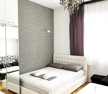 Makarska Old Town Apartment | Vogue studios