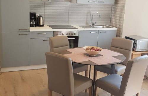 Buici Apartment | Wohnung mit Schwimmbad by Interhome