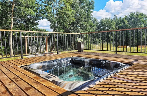 Lovinac House | Wonderful private villa for 4 guests with A/C, WIFI, hot tub, TV, terrace and pets allowed