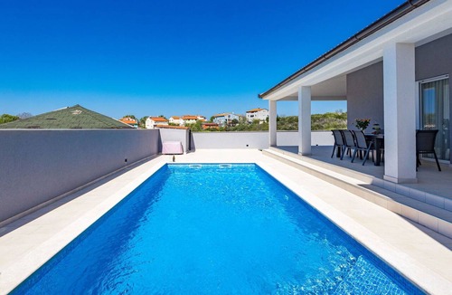 Loborika Villa | Wonderful private villa for 8 guests with private pool, WIFI, A/C, TV, terrace and pets allowed