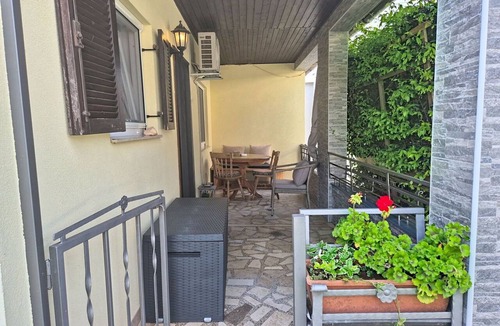 Finida House | Wonderful private villa for 4 guests with A/C, WIFI, TV, terrace and pets allowed