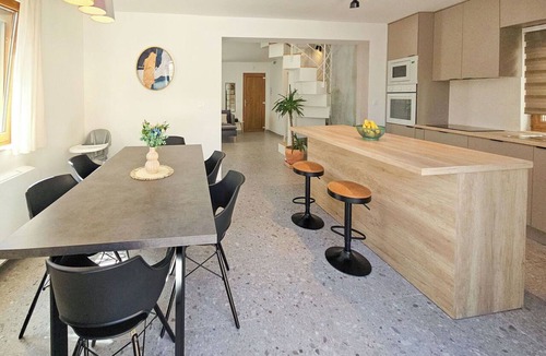 Vrgorac House | Wonderful private villa for 6 people with A/C, WIFI, private pool, TV and terrace