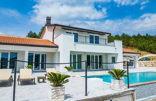 Korelici House | Wonderful private villa with A/C, WIFI, private pool, TV, terrace, pets allowed and panoramic view