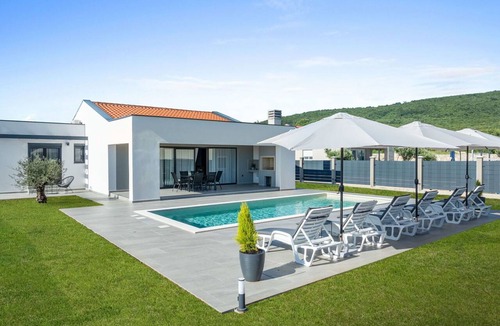 Brgod House | Wonderful private villa for 8 guests with private pool, WIFI, A/C, TV and terrace