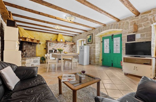 Krbune House | Wonderful private villa for 4 people with WIFI, private pool, A/C, TV, terrace and panoramic view