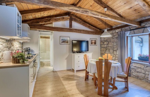 Lovran House | Wonderful private villa with private pool, WIFI, A/C, TV, terrace, pets allowed and panoramic view