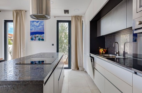 Brodarica Villa | Wonderful private villa for 8 guests with private pool, WIFI, A/C, TV and terrace