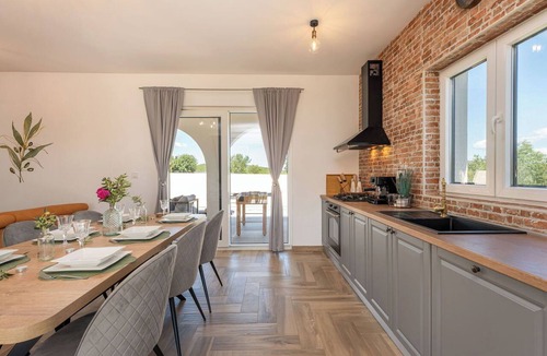 Bila Vlaka House | Wonderful private villa for 6 guests with private pool, A/C, WIFI, TV, terrace and pets allowed