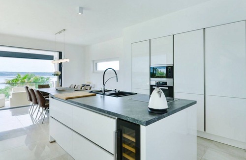 Maslenica Villa | Wonderful private villa for 8 guests with private pool, WIFI, A/C, hot tub, TV and terrace