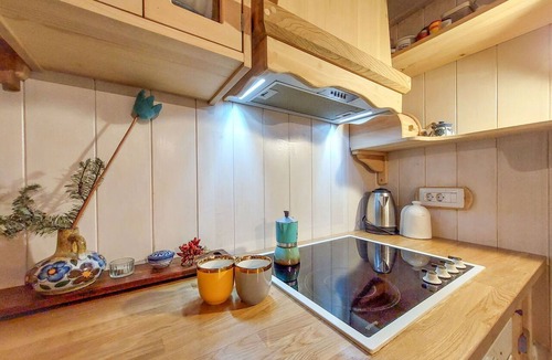 Cres House | Wonderful villa for 4 guests with WIFI, A/C and balcony