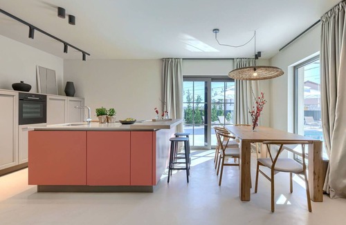Dracevac House | Wonderful villa for 6 people with A/C, WIFI, private pool, TV and terrace