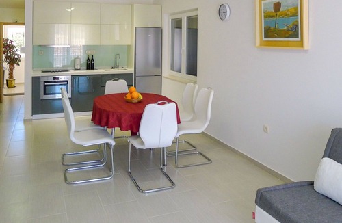 Stari Grad House | Wonderful villa for 6 people with A/C, private pool, WIFI, TV and terrace