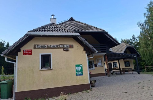 Trzic Cabin | Zavetišče v Gozdu