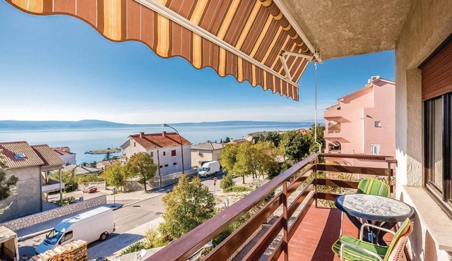 1 bedroom awesome apartment in Novi Vinodolski