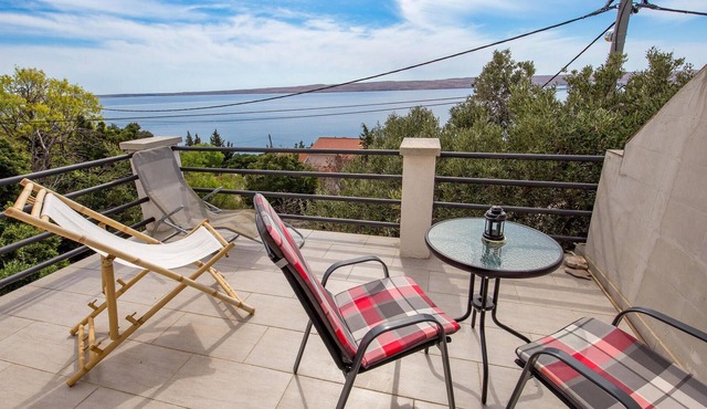 1 bedroom beach front apartment in Baric Draga