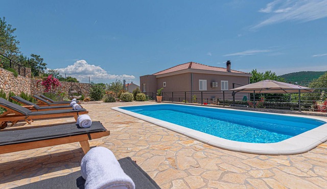 1 bedroom beautiful apartment in Sibenik