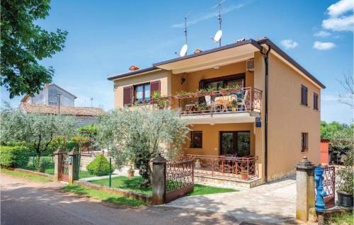 1 Bedroom Beautiful Apartment In Umag in Umag