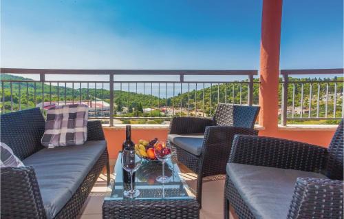 1 Bedroom Gorgeous Apartment In Makarska in Makarska