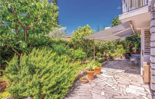 1 Bedroom Gorgeous Apartment In Selce in Selce