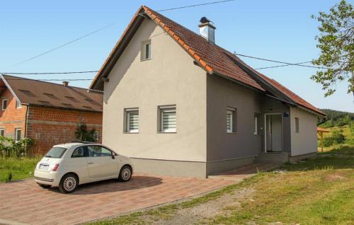 1 Bedroom Gorgeous Home In Saborsko in Saborsko