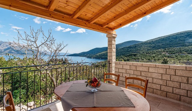 1 bedroom stunning apartment in Kneze